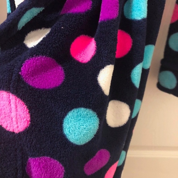 Hooded bathrobe in very good condition size 14 - Picture 2 of 5